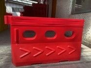 Rotational Moulding Products Road Barrier 1350x750mm 3 سوراخ